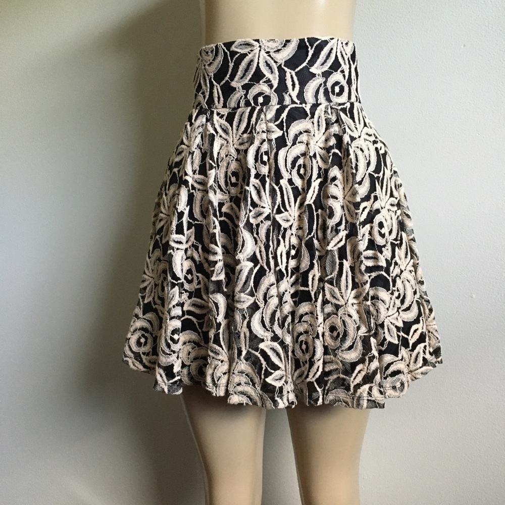 Marciano High Waist Brocade Lace Mini Skirt Pleated Zip 0 Beige Black Lined